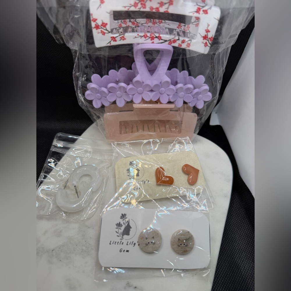 Earrings & Hair Clips Bundle Set Floral Heart Cat Cute Accessories